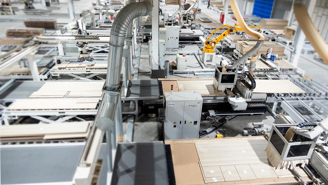 Garis tanpa awak, pilih Excitech! Apresiasi Guangdong Smart Factory Project Case.